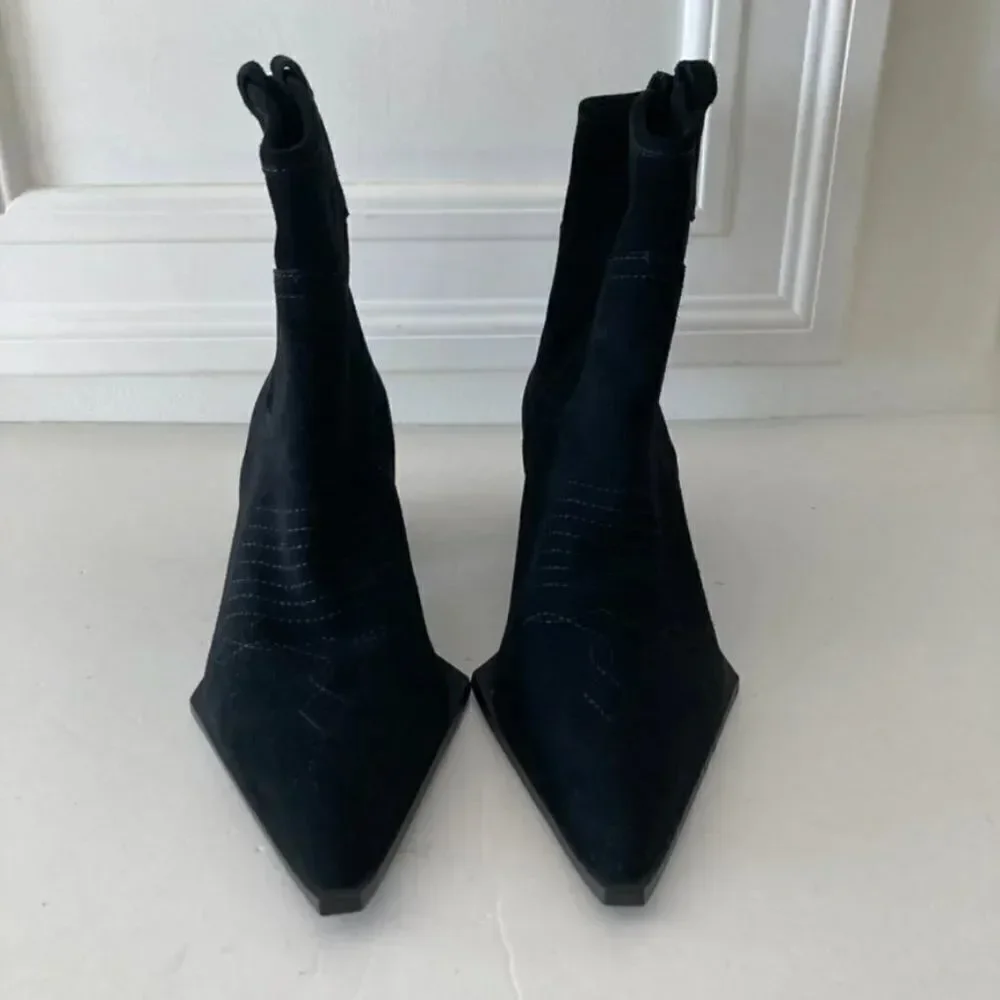 NWOT Intentionally Blank Free People Point Me West Black Suede Ankle Boots Sz 8